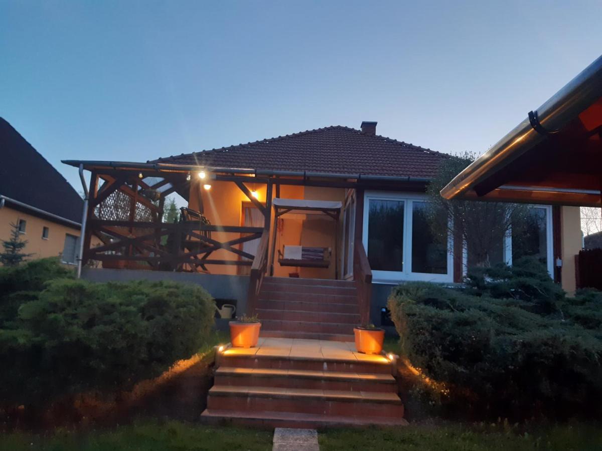 Villa Iris Egerszalok Ngoại thất bức ảnh